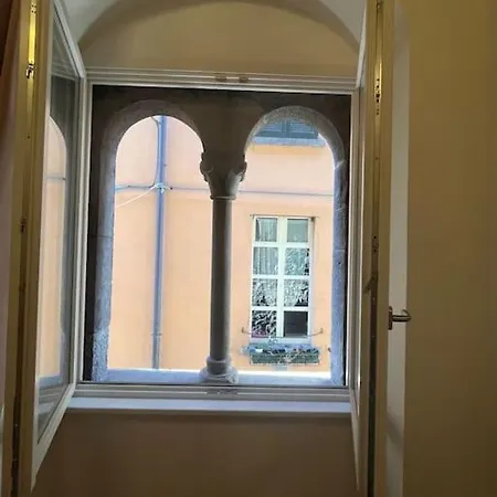 Apartment La Dama Finestra In Centro *