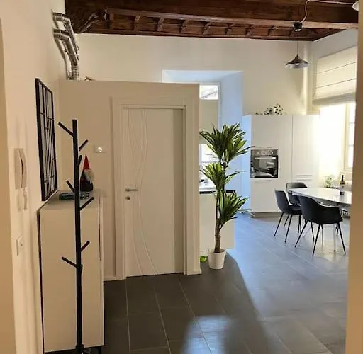 La Dama Finestra In Centro Apartamento