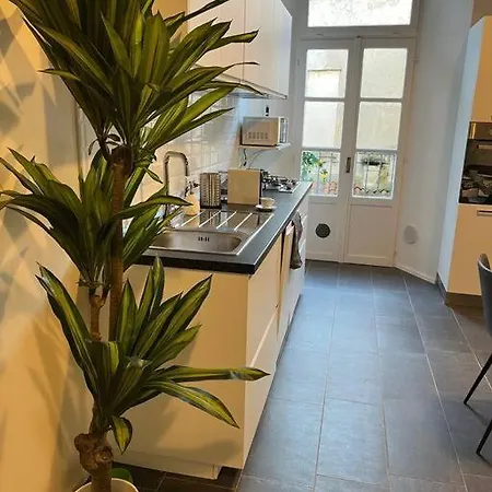 La Dama Finestra In Centro Apartment Como